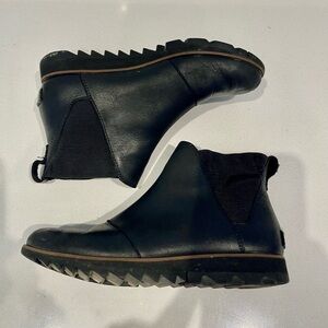 SOREL Harlow Chelsea Boot slip on waterproof black leather size 7